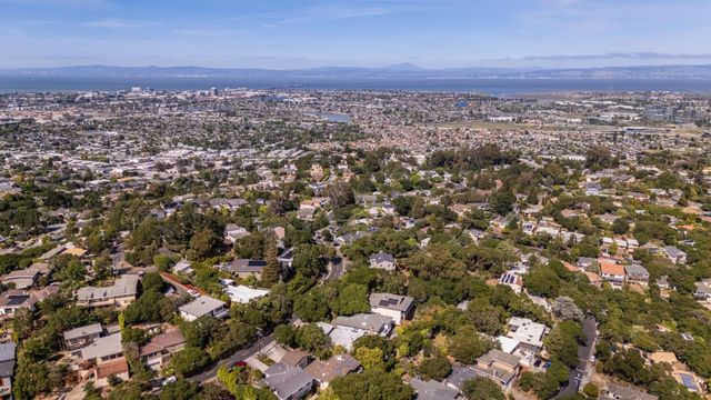 1912 Oak Knoll Drive, Belmont, CA 94002
