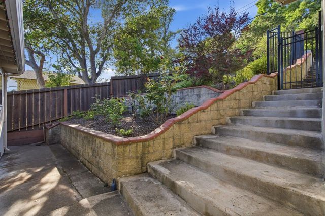 1912 Oak Knoll Drive, Belmont, CA 94002