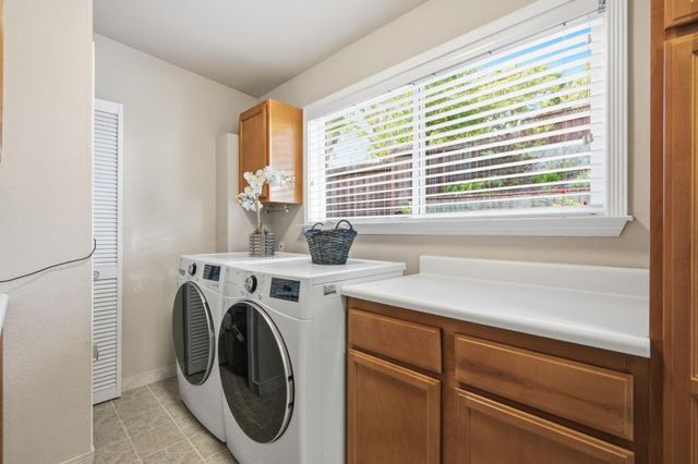 1912 Oak Knoll Drive, Belmont, CA 94002