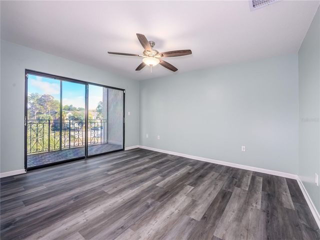 6304 GRAND BAHAMA CIRCLE D, Tampa, FL 33615