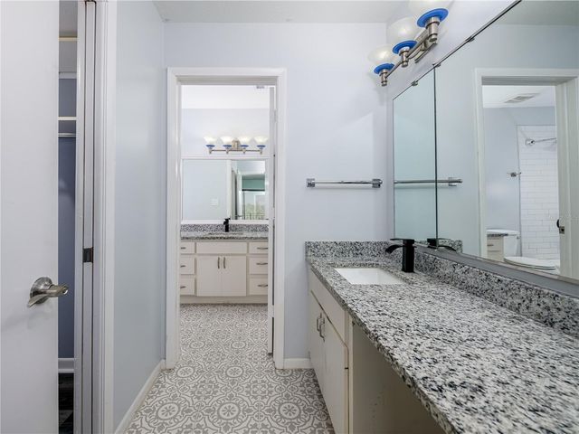 6304 GRAND BAHAMA CIRCLE D, Tampa, FL 33615