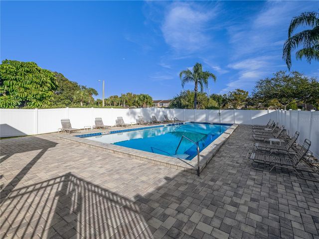 6304 GRAND BAHAMA CIRCLE D, Tampa, FL 33615