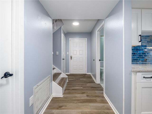 6304 GRAND BAHAMA CIRCLE D, Tampa, FL 33615