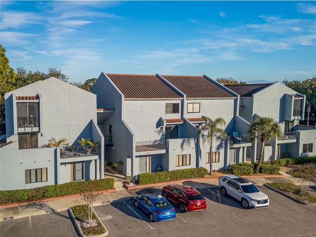 6304 GRAND BAHAMA CIRCLE D, Tampa, FL 33615