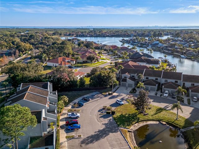 6304 GRAND BAHAMA CIRCLE D, Tampa, FL 33615