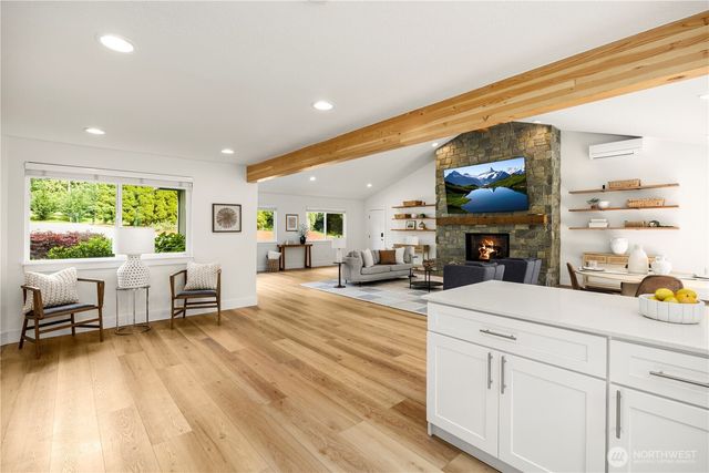21604 78th Avenue SE, Woodinville, WA 98072