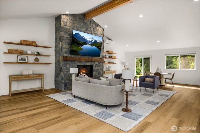 21604 78th Avenue SE, Woodinville, WA 98072