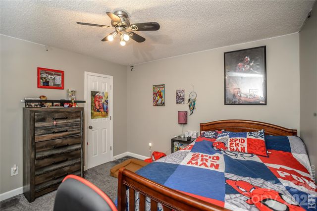 5146 Olde School Drive, Hickory, NC 28602