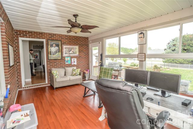 5146 Olde School Drive, Hickory, NC 28602
