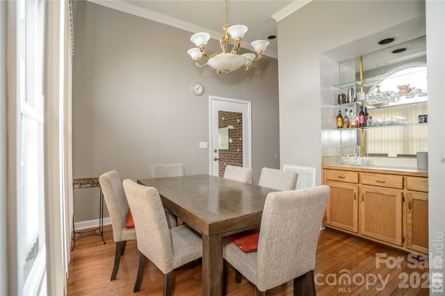5146 Olde School Drive, Hickory, NC 28602