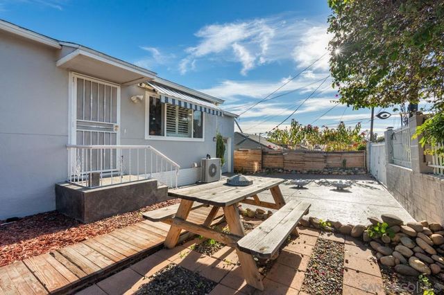 2017 El Prado Ave, Lemon Grove, CA 91945