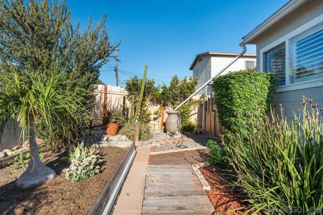 2017 El Prado Ave, Lemon Grove, CA 91945