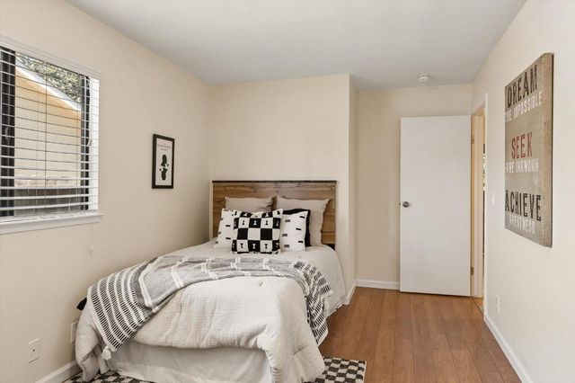 1045 Redmond Avenue, San Jose, CA 95120