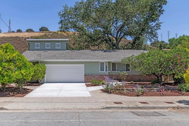 1045 Redmond Avenue, San Jose, CA 95120