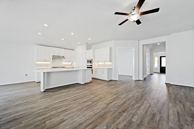 415 Constitution WAY, Kyle, TX 78640
