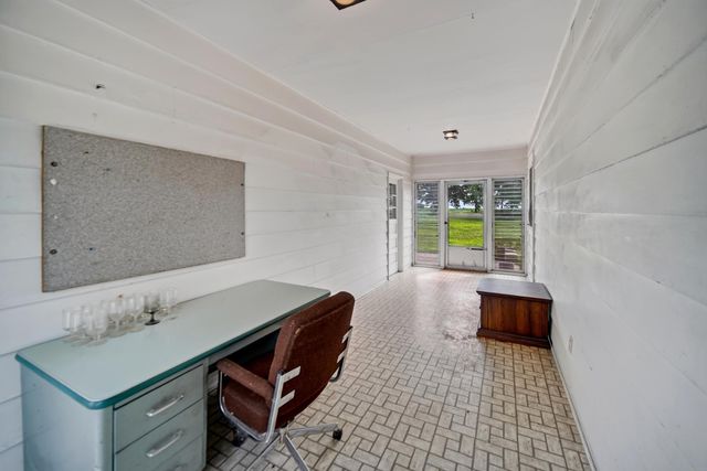 4130 Logan Avenue, Waterloo, IA 50703