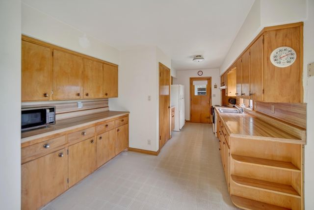 4130 Logan Avenue, Waterloo, IA 50703
