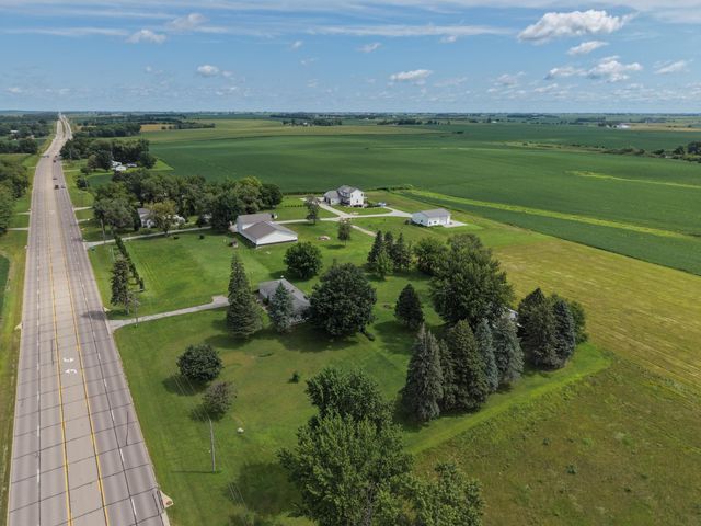 4130 Logan Avenue, Waterloo, IA 50703