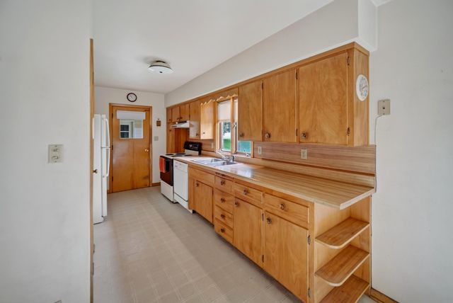 4130 Logan Avenue, Waterloo, IA 50703