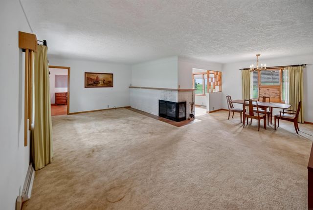 4130 Logan Avenue, Waterloo, IA 50703