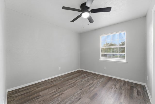 910 Royal Crest Drive, Mesquite, TX 75149