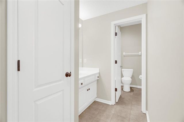 15715 W 62nd Street, Shawnee, KS 66217