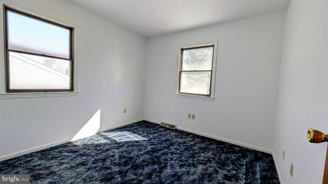 1 W BELAIR RD, Ridley Park, PA 19078