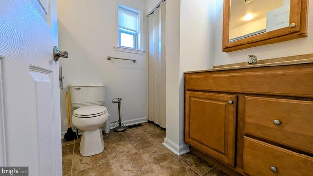 1 W BELAIR RD, Ridley Park, PA 19078