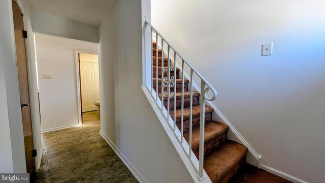 1 W BELAIR RD, Ridley Park, PA 19078