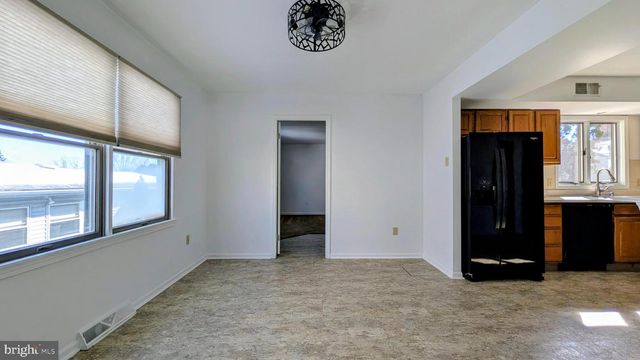 1 W BELAIR RD, Ridley Park, PA 19078