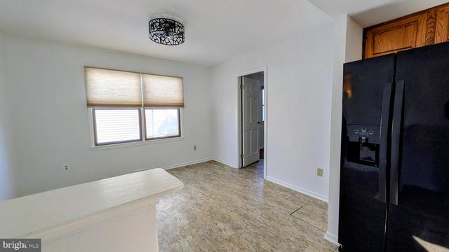 1 W BELAIR RD, Ridley Park, PA 19078