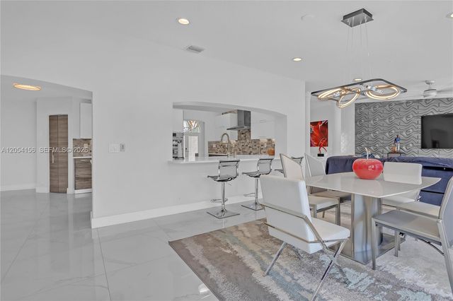 2920 NE 55th Place, Fort Lauderdale, FL 33308