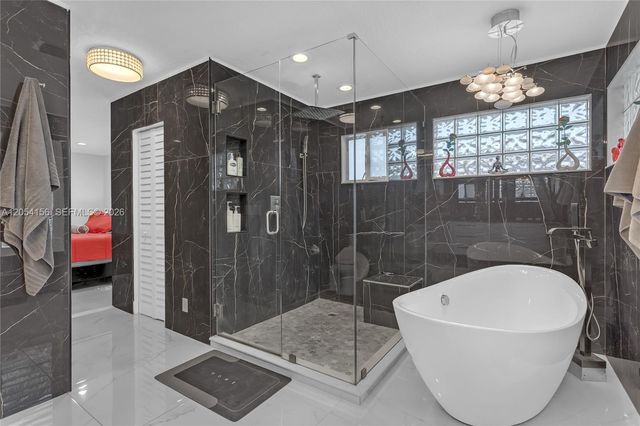 2920 NE 55th Place, Fort Lauderdale, FL 33308