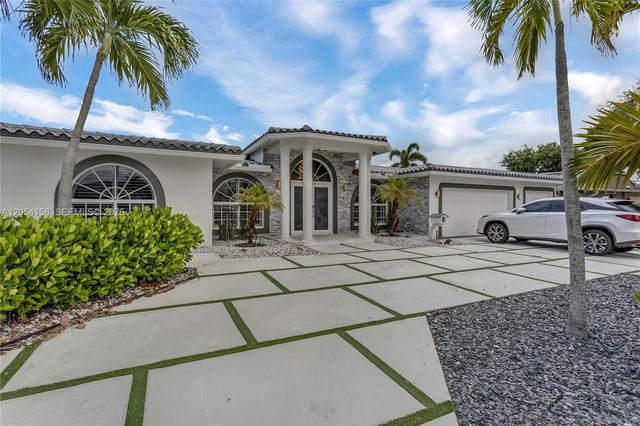 2920 NE 55th Place, Fort Lauderdale, FL 33308