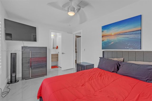 2920 NE 55th Place, Fort Lauderdale, FL 33308