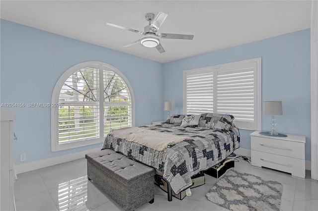 2920 NE 55th Place, Fort Lauderdale, FL 33308