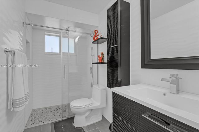 2920 NE 55th Place, Fort Lauderdale, FL 33308