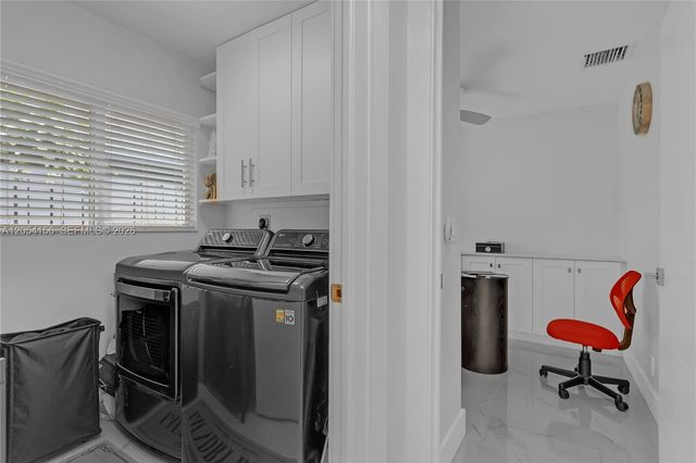 2920 NE 55th Place, Fort Lauderdale, FL 33308