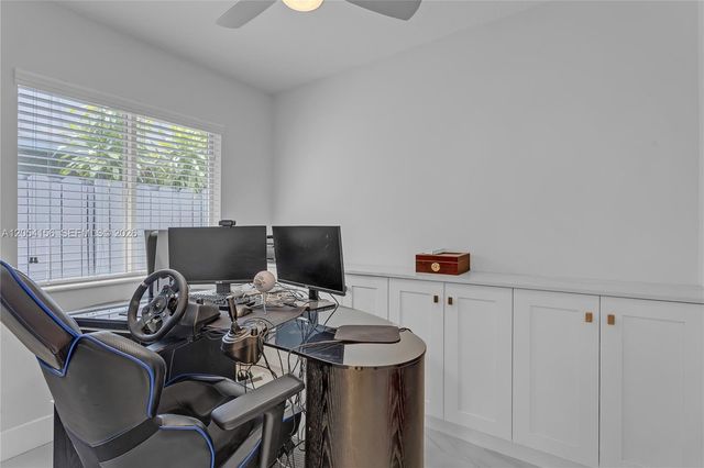 2920 NE 55th Place, Fort Lauderdale, FL 33308