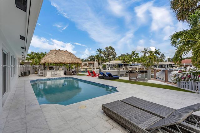 2920 NE 55th Place, Fort Lauderdale, FL 33308
