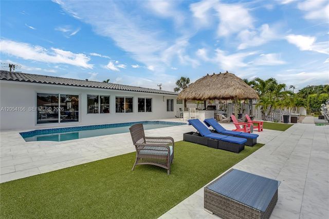 2920 NE 55th Place, Fort Lauderdale, FL 33308