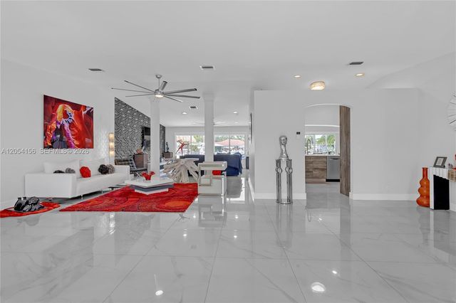 2920 NE 55th Place, Fort Lauderdale, FL 33308