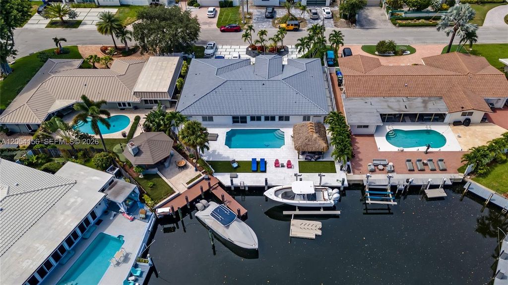 2920 NE 55th Place, Fort Lauderdale, FL 33308