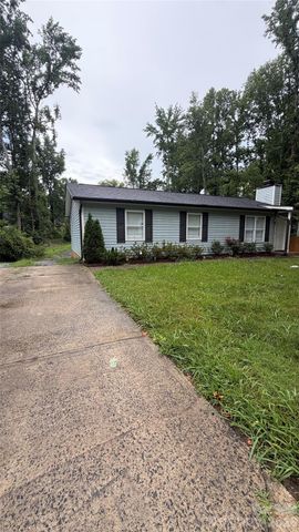 6625 Cool Water Court, Charlotte, NC 28215
