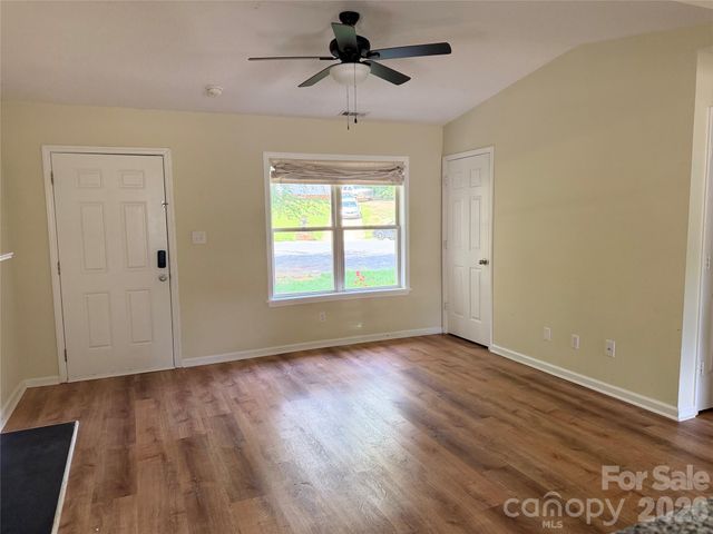 6625 Cool Water Court, Charlotte, NC 28215