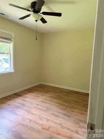 6625 Cool Water Court, Charlotte, NC 28215
