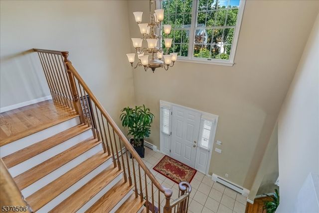 171 Oakland St, Hillsdale Boro, NJ 07642