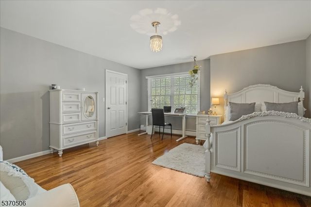 171 Oakland St, Hillsdale Boro, NJ 07642