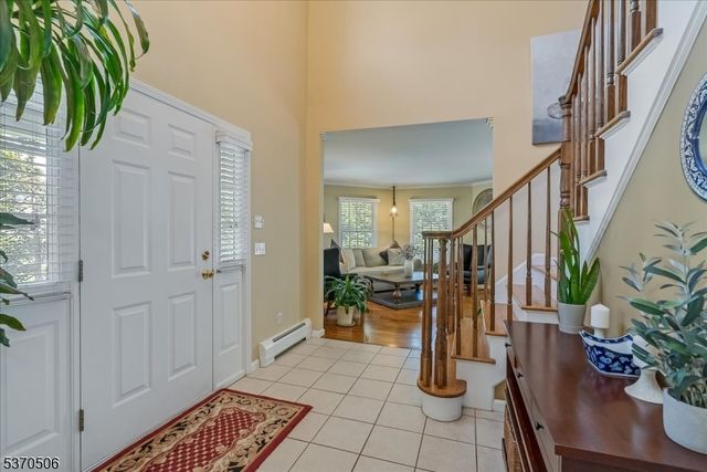 171 Oakland St, Hillsdale Boro, NJ 07642