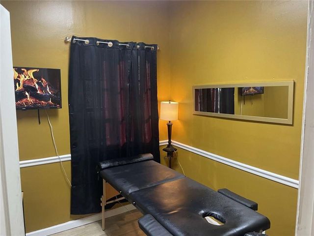 957 M L King Jr NW Drive, Atlanta, GA 30314